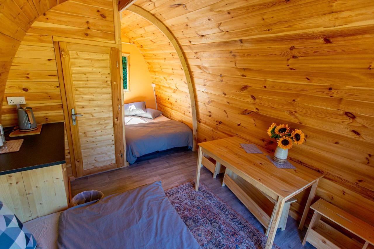 Отель The Woolpack Glamping Мейдстон Экстерьер фото