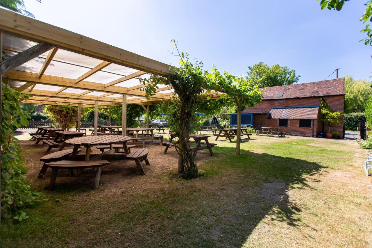 Отель The Woolpack Glamping Мейдстон Экстерьер фото