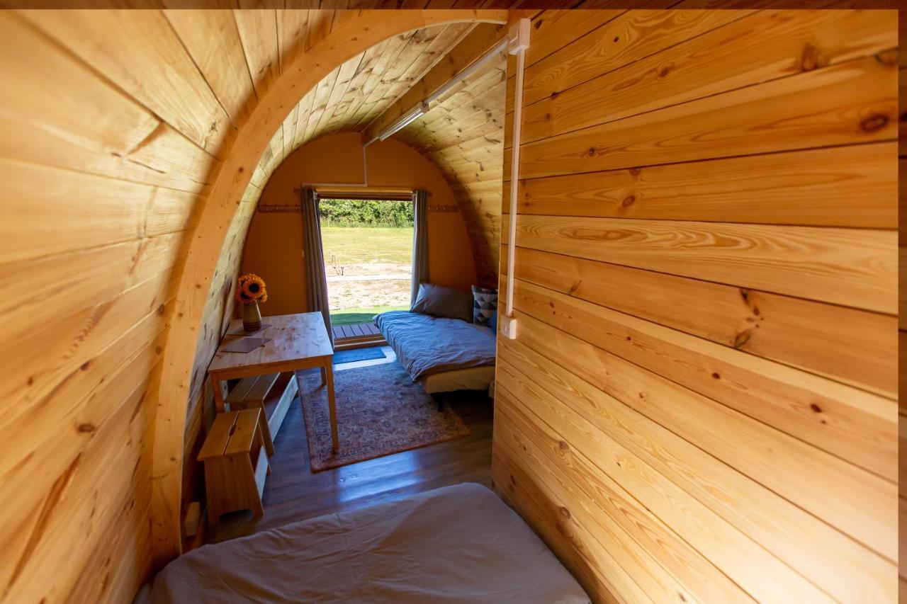 Отель The Woolpack Glamping Мейдстон Экстерьер фото