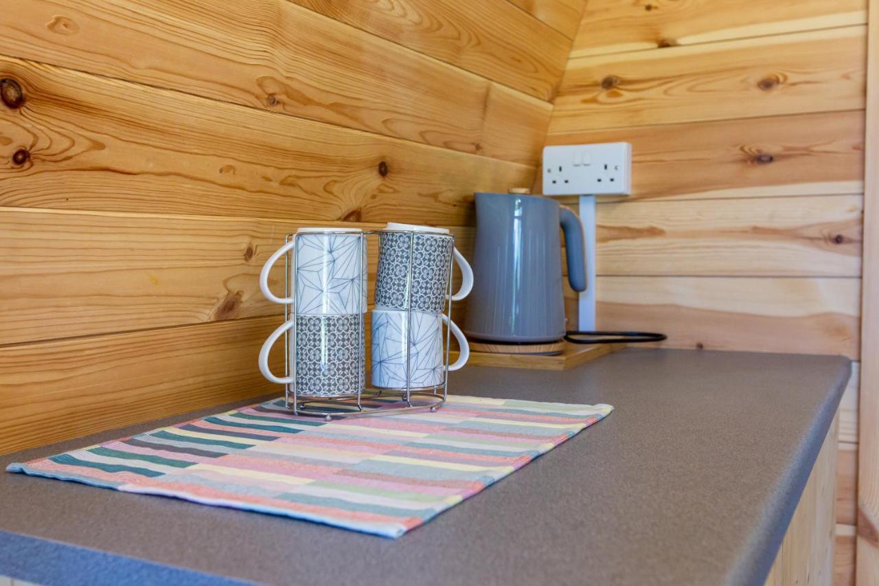 Отель The Woolpack Glamping Мейдстон Экстерьер фото